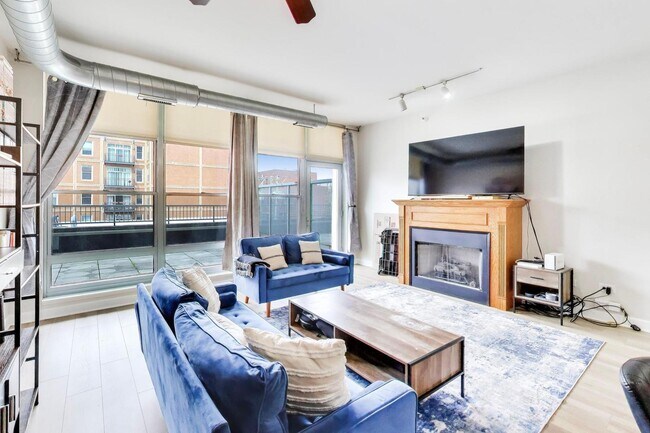 Photo - 1200 W Monroe St Unit 315