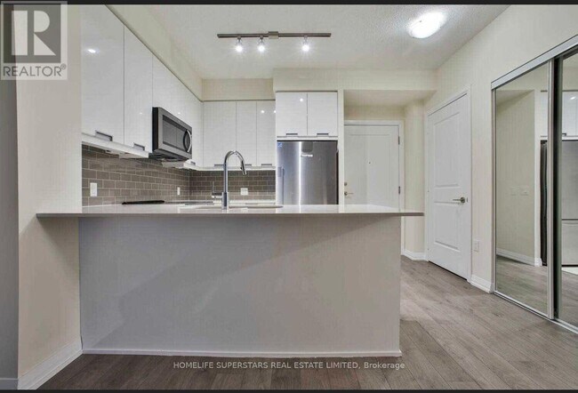 Photo - 65 Watergarden Dr Unit 1004