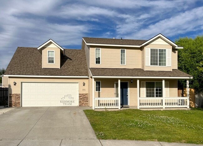 Building Photo - 4 Bedroom, 2.5 Bath Home in West Pasco