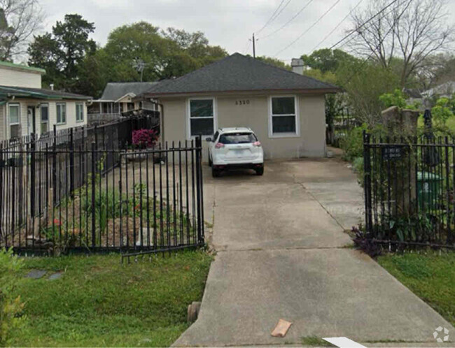 Building Photo - 2320 Peppermill Rd Rental