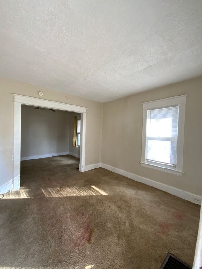 Photo - Simple and Comfortable 3-Bedroom, 1-Bathro...