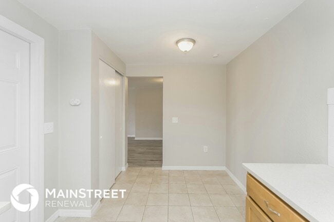 Photo - 6022 Halifax Dr