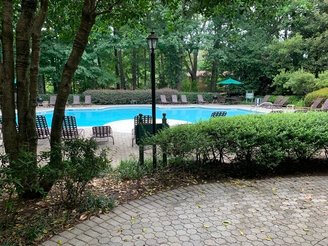 Piscina - Bentley Place