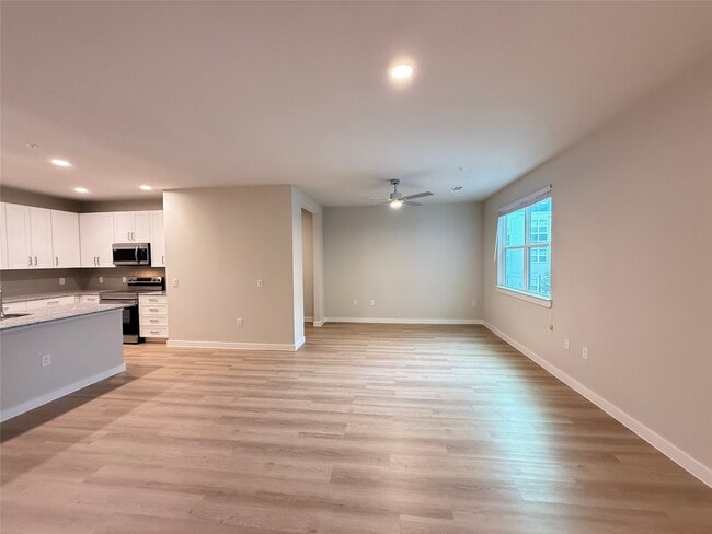 Building Photo - 3409 Brinkman St Unit A7.227 Rental