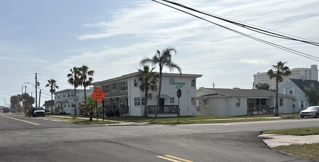 Building Photo - 616 Riverview Blvd