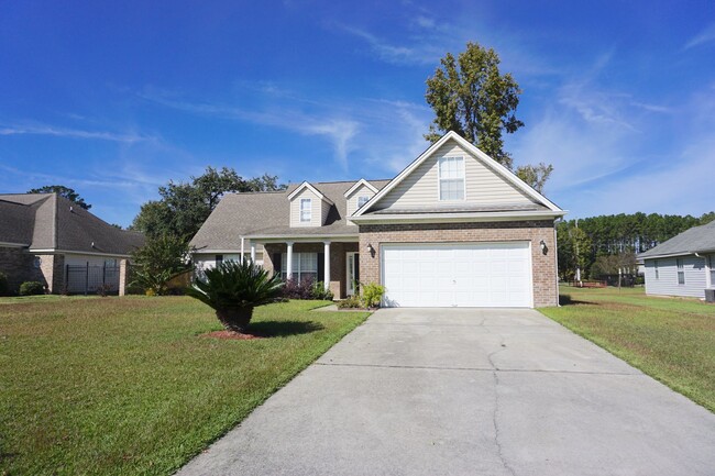 Building Photo - 3 BED | 2.5 BATH | POOLER