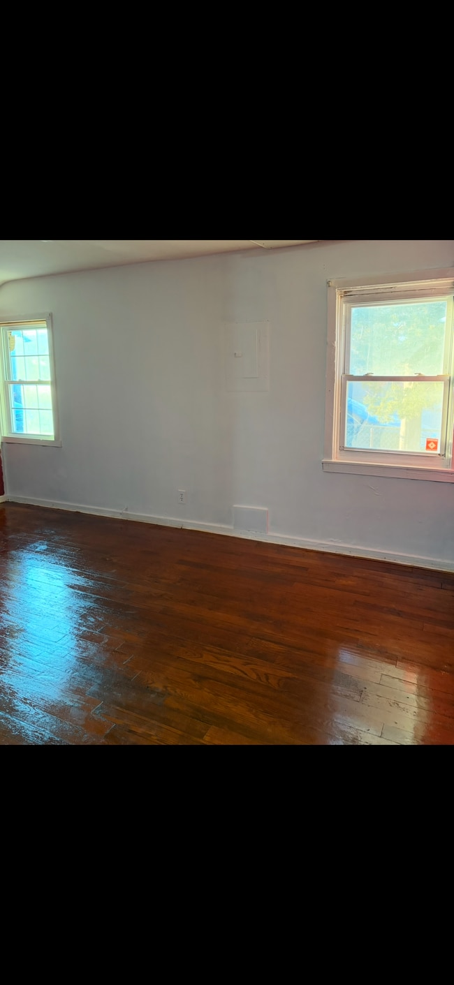 Photo - 180 Wessels Ave Unit 180