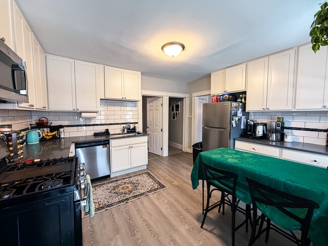 Photo - 2477-2479 N Dousman St Unit 2479A