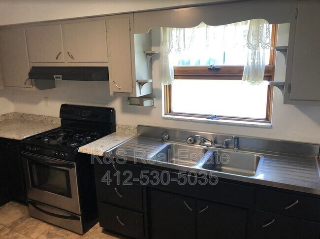 Photo - 230 Magazine St