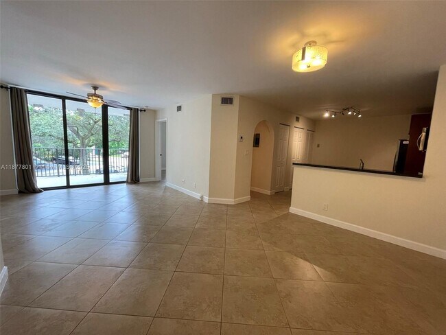 Building Photo - 10101 W Sunrise Blvd Unit 204 Rental