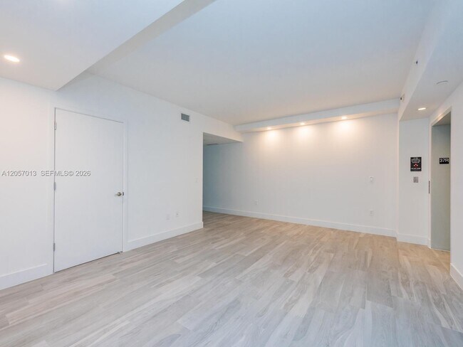 Photo - 1010 Brickell Ave Unit 3701