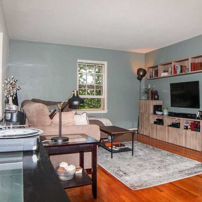 Highland Village Apartments