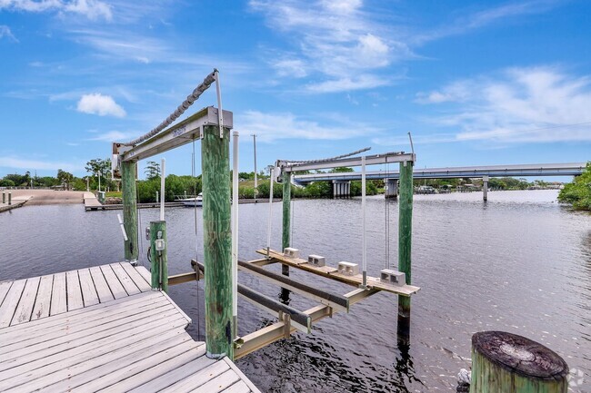 Building Photo - A BOATER'S PARADISE WITH THIS STUNNING 3 B... Rental