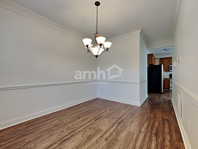 Photo - 1902 Fairdale Way