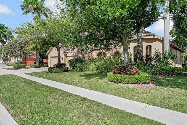 Photo - 10513 Versailles Blvd