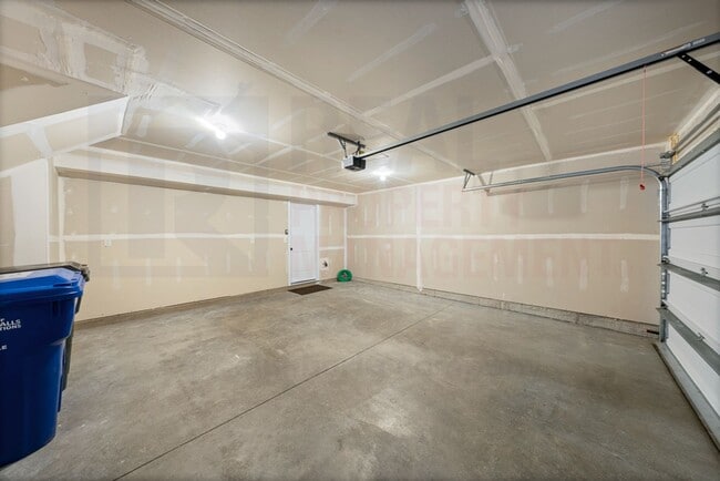 Photo - Stunning 3 Bed 2.5 Bath Townhome COMING SOON