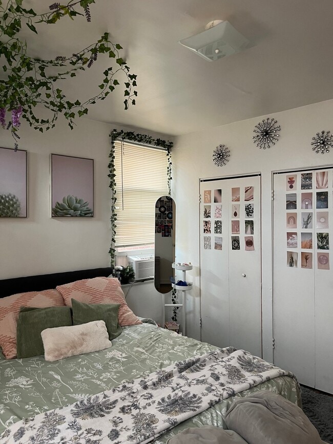 Building Photo - 3209 Ward St