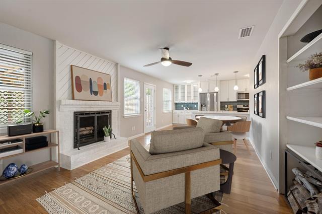 Photo - 9811 Kingsman Dr