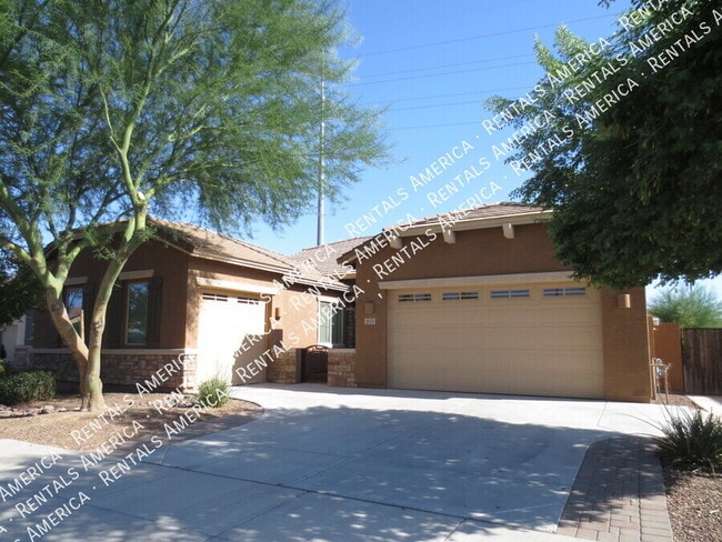 Building Photo - 1133 E Buckingham Ave