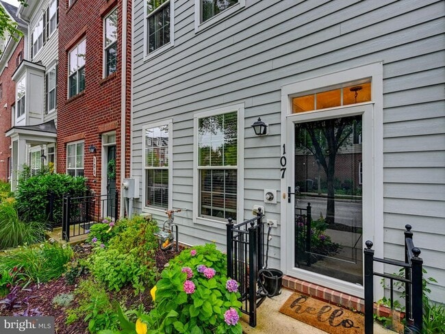 Photo - 107 Meridian Ln Townhome