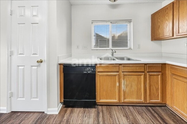 Photo - 441 Tribune Dr