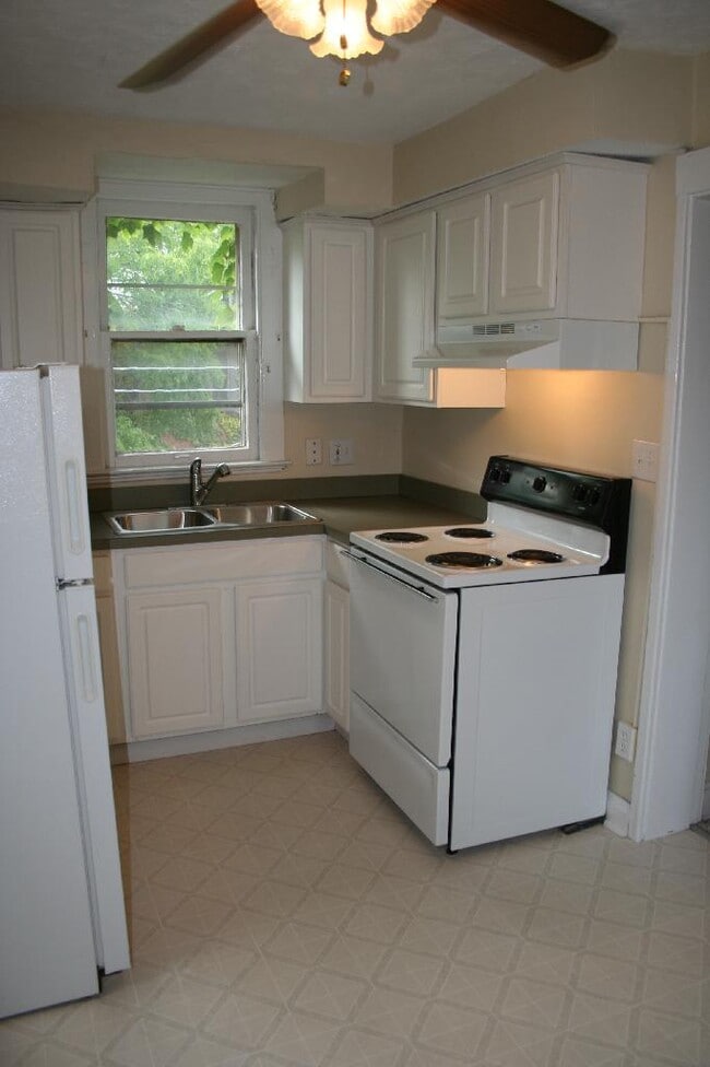 Photo - 781 Bryden Rd Unidad 3