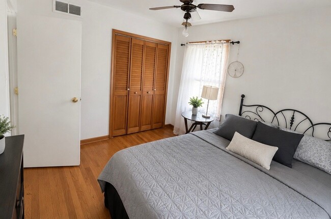 Photo - 4625 W Tripoli Ave