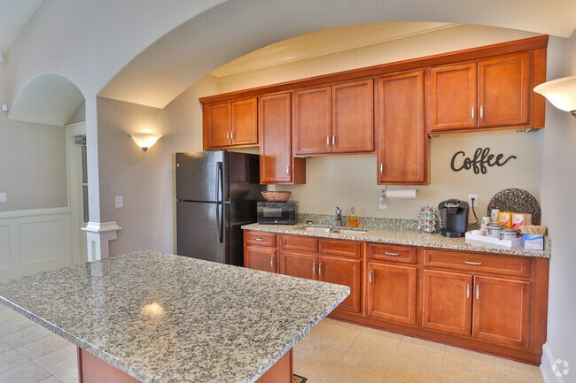Clubhouse - Palisades at Waters Edge