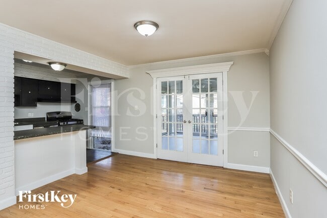 Photo - 105 Roland Ave