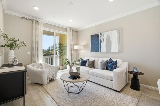 Photo - 394 Circuit Wy