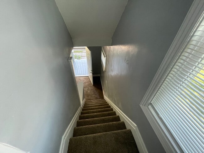 Photo - DAYTON, OH - FIVE OAKS - 3 BEDROOM/1 BATH - $1100  JUST REMODELED, LEAD FREE CERTIFIED