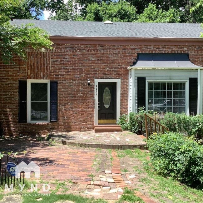 Building Photo - 4729 Stillwood Cove