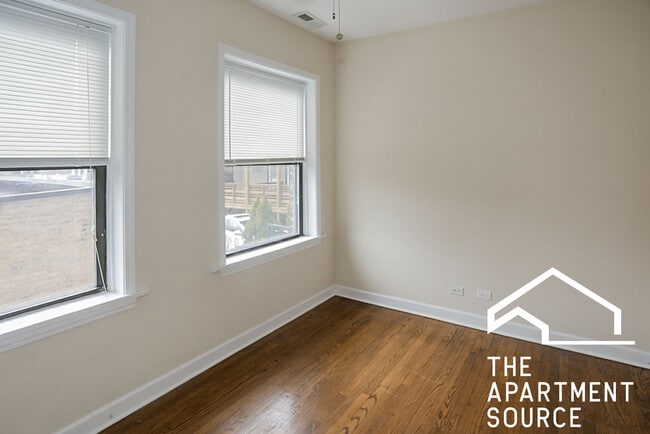 Photo - 1823 W Leland Ave Unit 1