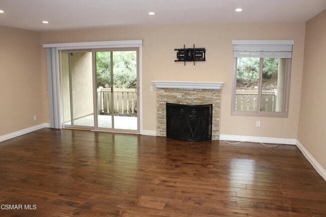 248 Oak Leaf Dr