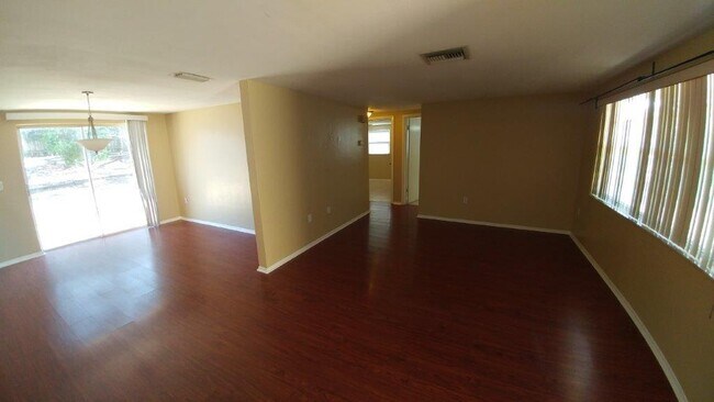 Photo - Large 2/2/1 1060 sq ft home with INDOOR LAUNDRY, a full garage, updated kitchen and a fenced in y...