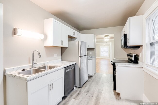 Photo - 407 E Irving Ave Unidad 407A