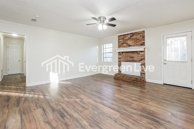 Photo - 414 Shenandoah Rd N