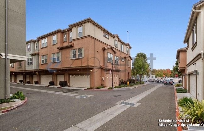 Photo - 137 Burbank St