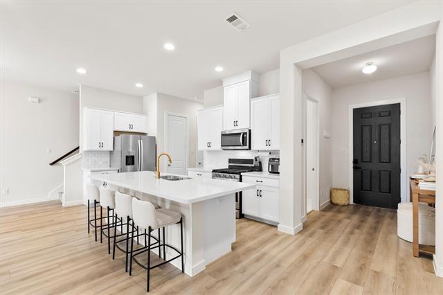 Photo - 8305 Oxalis Ln