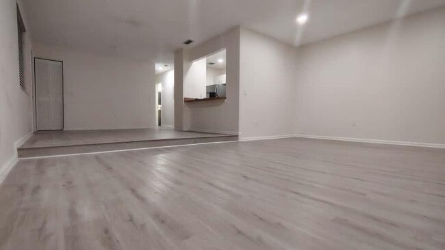 Photo - 2707 Lowson Blvd