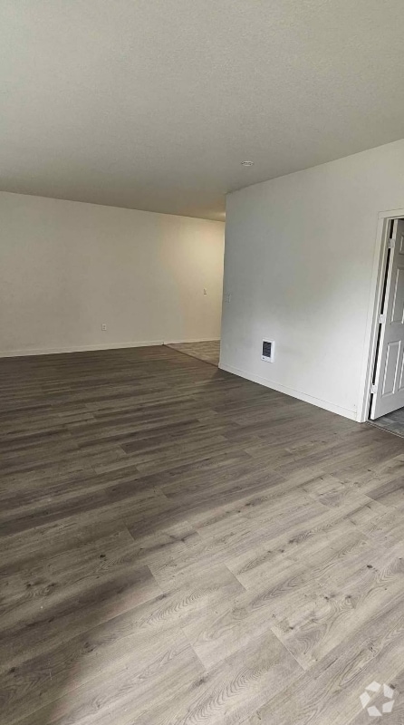 Building Photo - 16804 SE Division St Rental