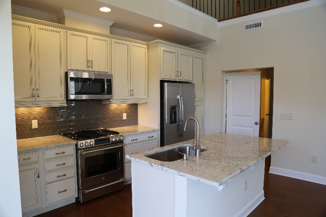 Photo - 123 Acorn Hollow Pl