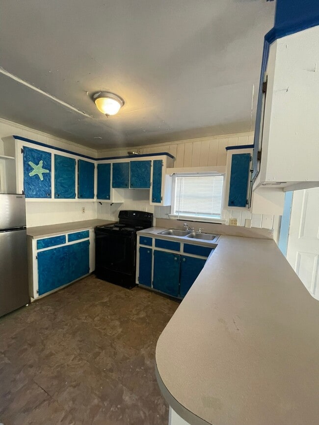 Photo - 320 Thunder Rd