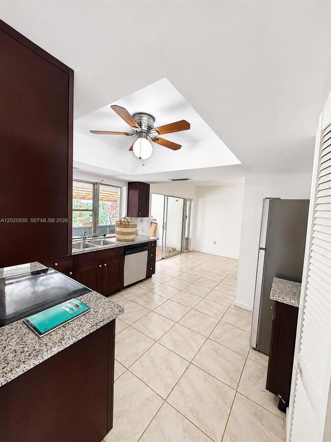Photo - 6560 NW 25th St