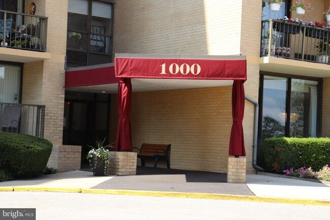 Photo - 666 W Germantown Pike Unit 1205