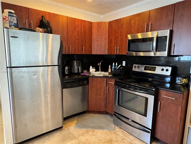 Photo - 1856 NE 46th St Unit F8