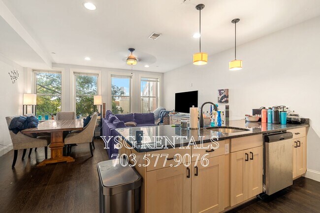 Photo - 1435 Tremont St Apartments Unit 3