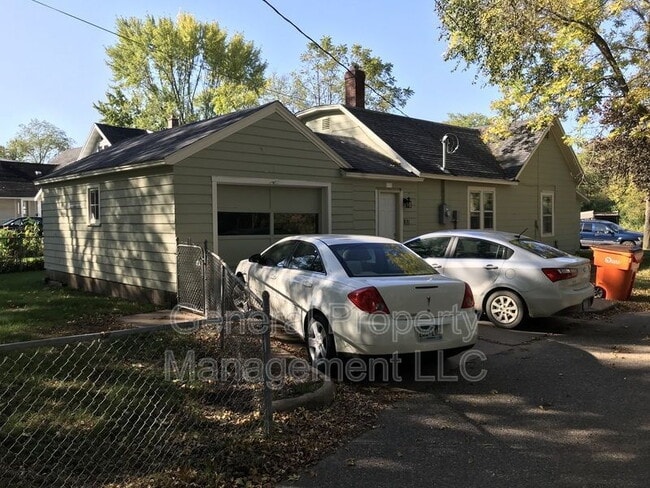 Photo - Available June 1st – 4 Bedroom, 1 Bathroom Single Family Home