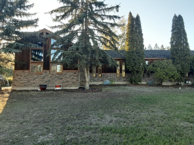 Building Photo - 3943 Stevensville River Rd Unit B Rental