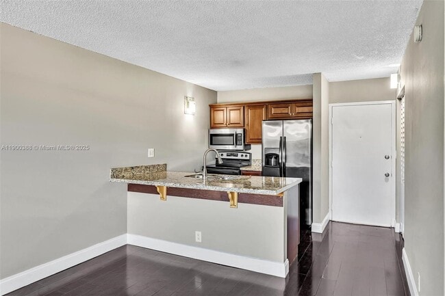 Photo - 2701 Riverside Dr Unidad 303-B